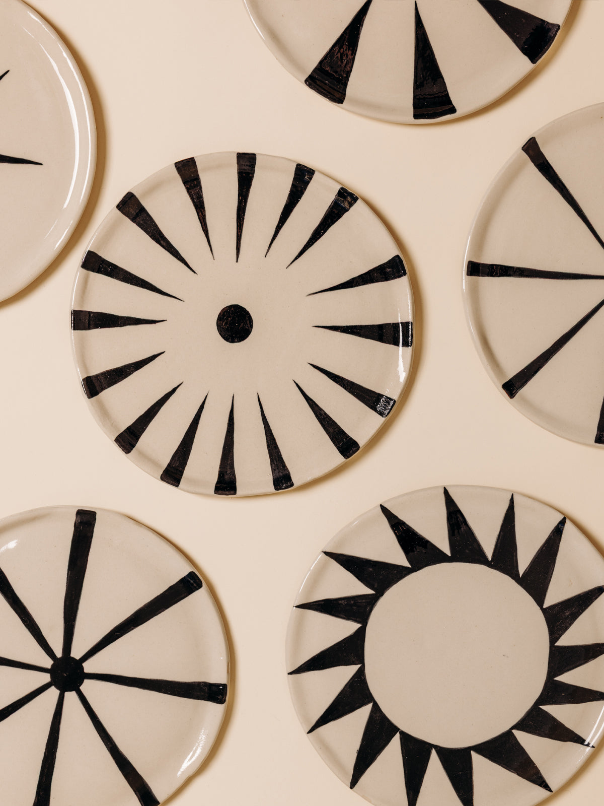Assiettes M #06 Tangente