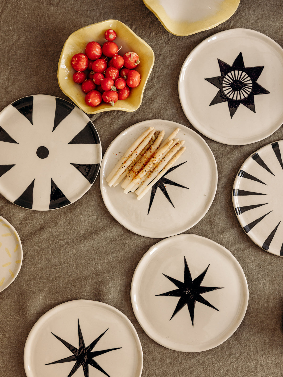 Assiettes M #08 Soleil noir